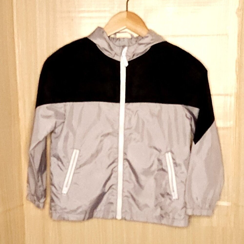 Cat & Jack Boys Lightweight Grey Black Windbreaker 6-7
